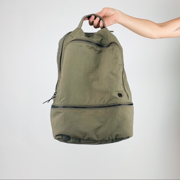 Lululemon green weekender backpack